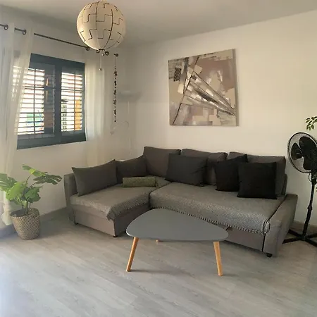 Albatros * بويرتو ذيل كارمين